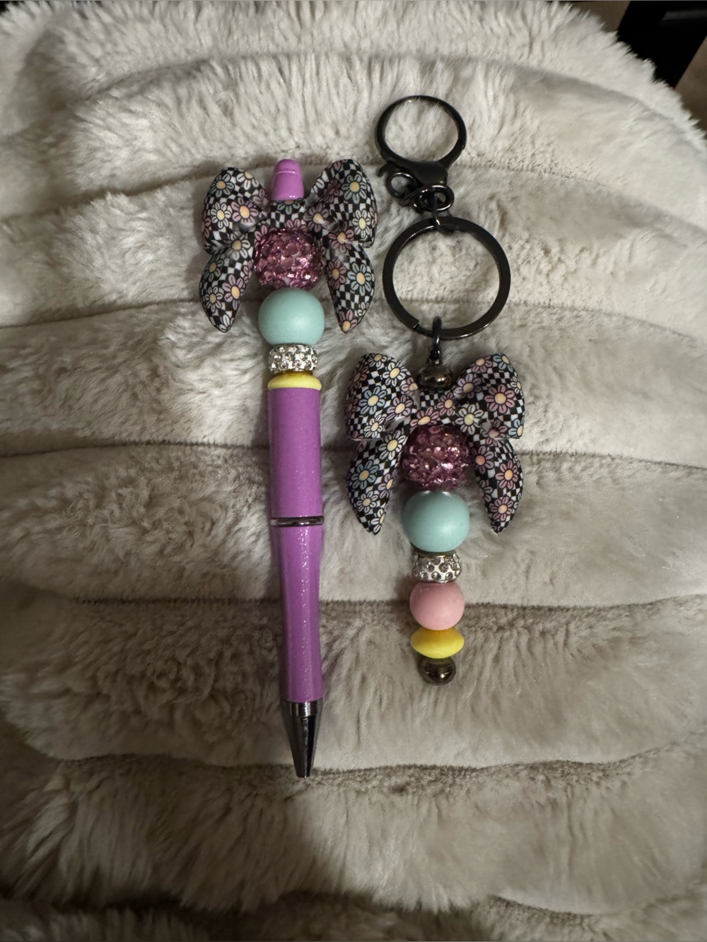 Purple Bow Pen and Bead Keychain Set